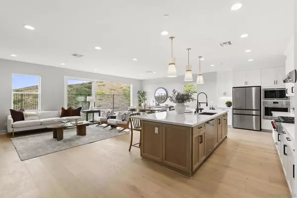 San Marcos, CA 92069,1238 Topanga Dr