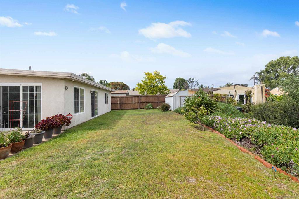 San Diego, CA 92117,4786 Moraga Ave