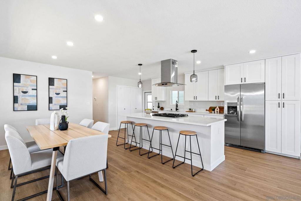 Santee, CA 92071,8301 Mission Gorge Rd #170