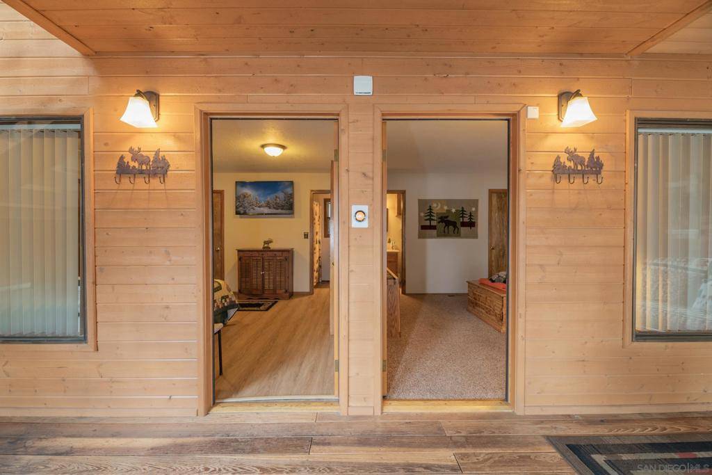 Big Bear, CA 92315,39470 Lake Dr