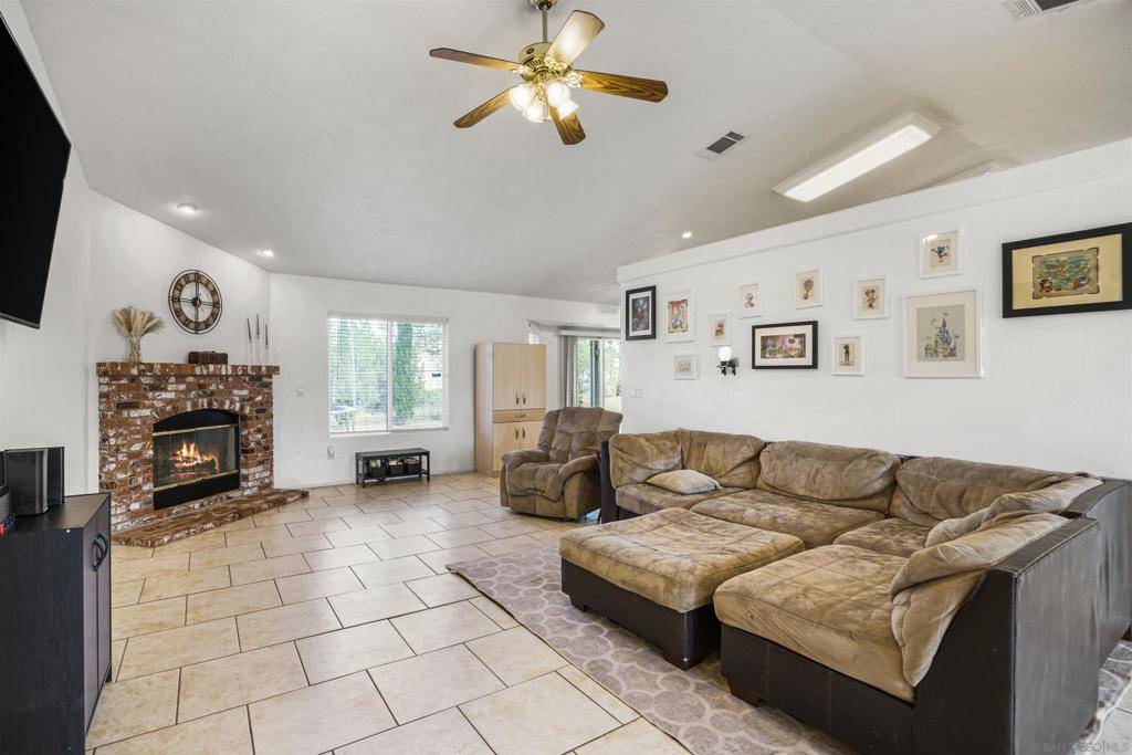 Yucca Valley, CA 92284,8075 Church St