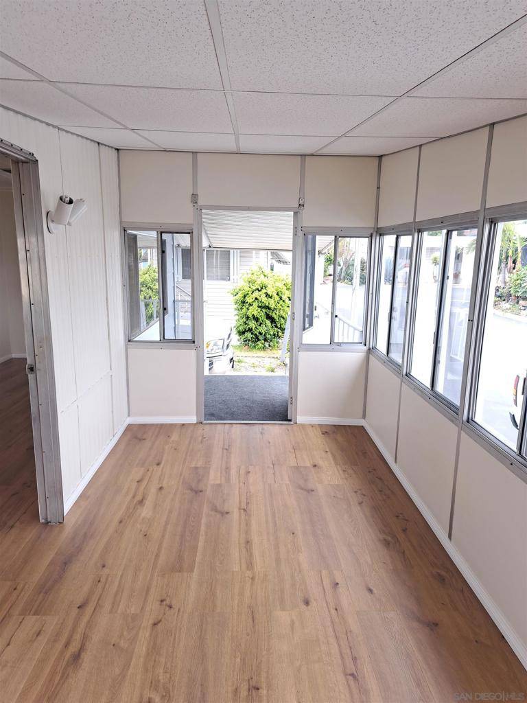 Vista, CA 92084,1010 E Bobier Dr #81