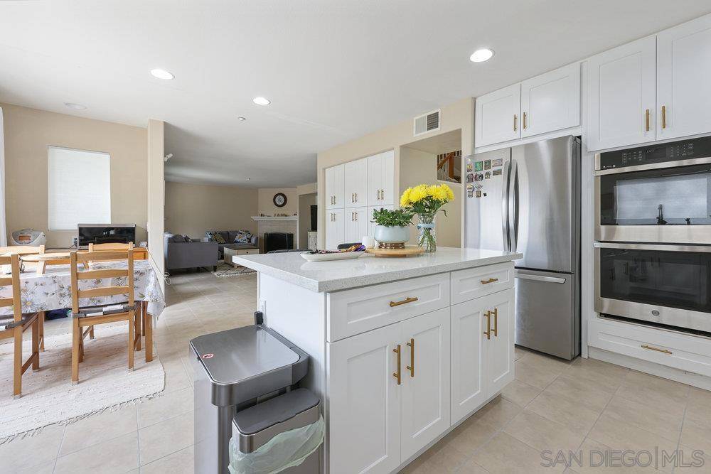 Spring Valley, CA 91978,2176 Pointe Pkwy