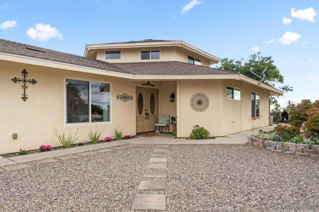 Valley Center, CA 92082,28149 Orange Terrace