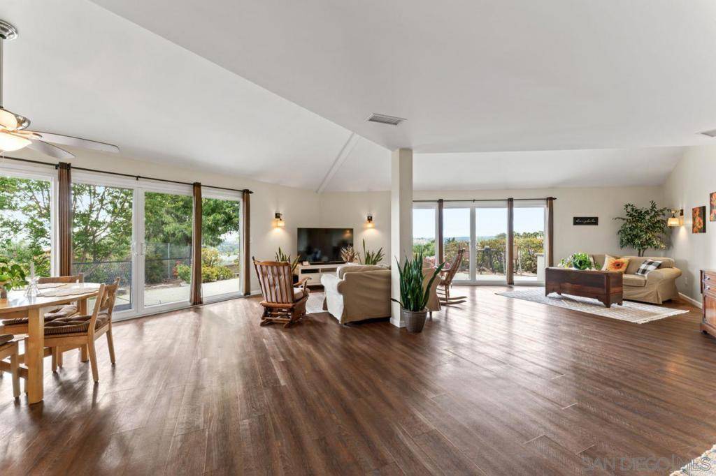 Valley Center, CA 92082,28149 Orange Terrace