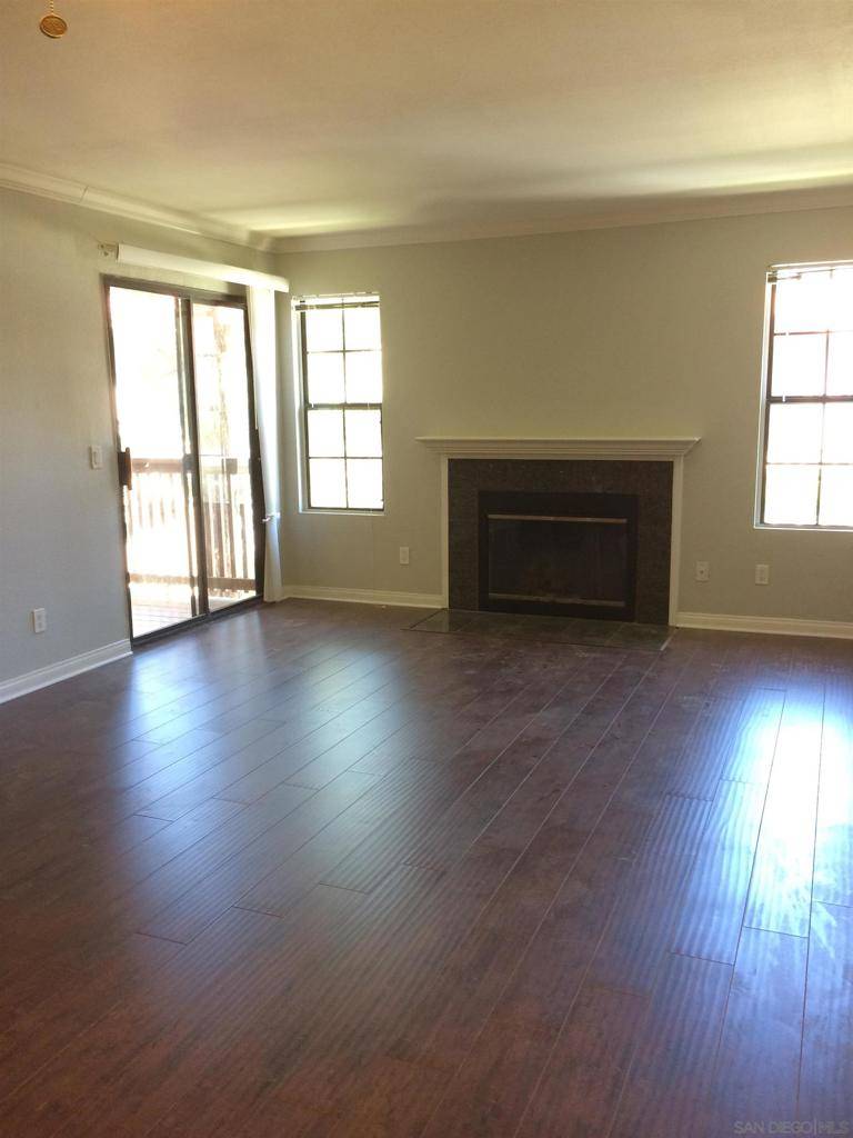 San Diego, CA 92128,12047 Alta Carmel Ct #192