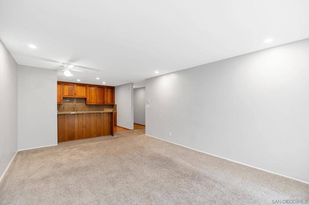 San Diego, CA 92107,4444 W Point Loma Blvd #53