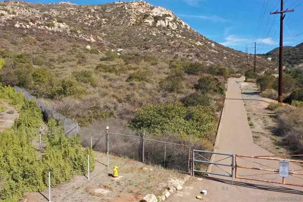 El Cajon, CA 92021,0 Rios Canyon Rd #16