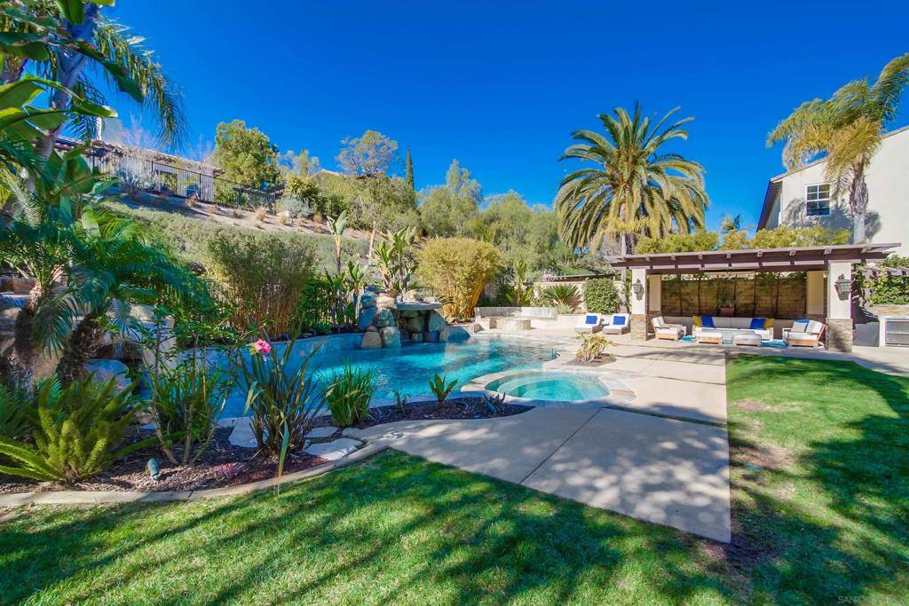 14420 Rancho Del Prado Trl, San Diego, CA 92127