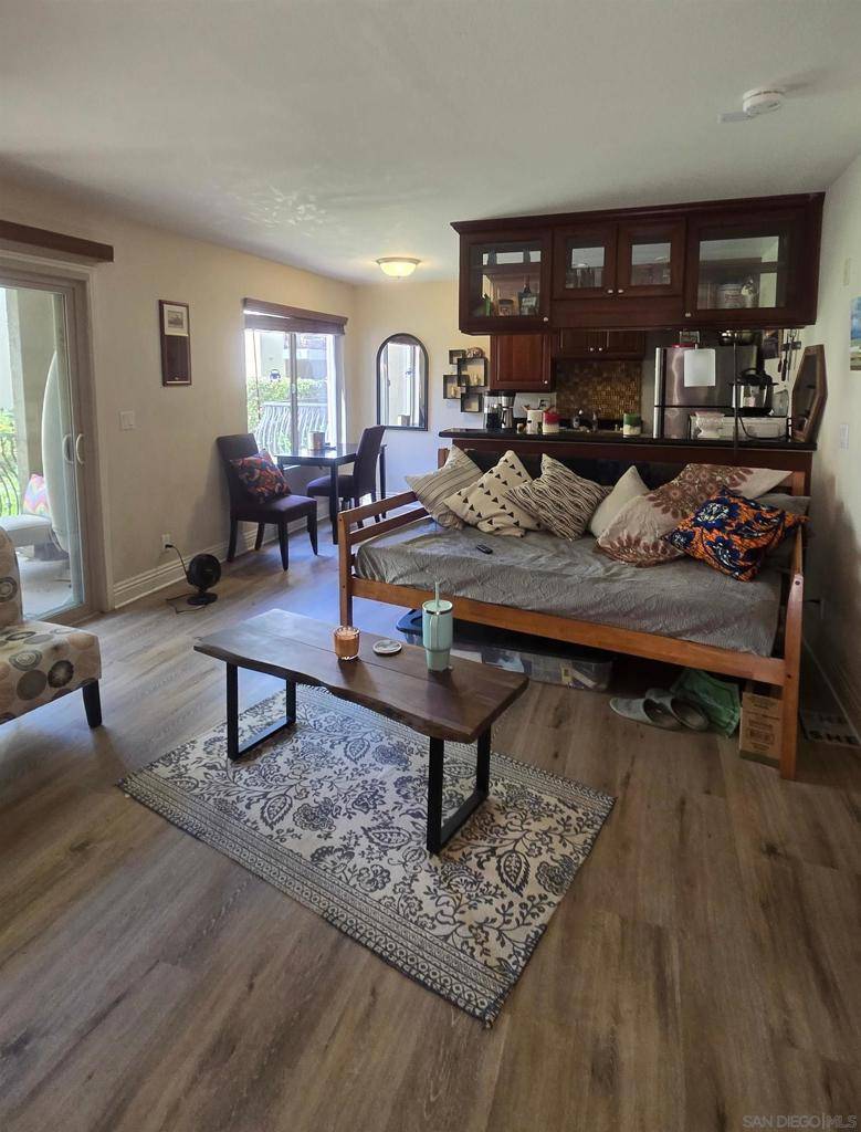 La Jolla, CA 92037,3161 Via Alicante #136
