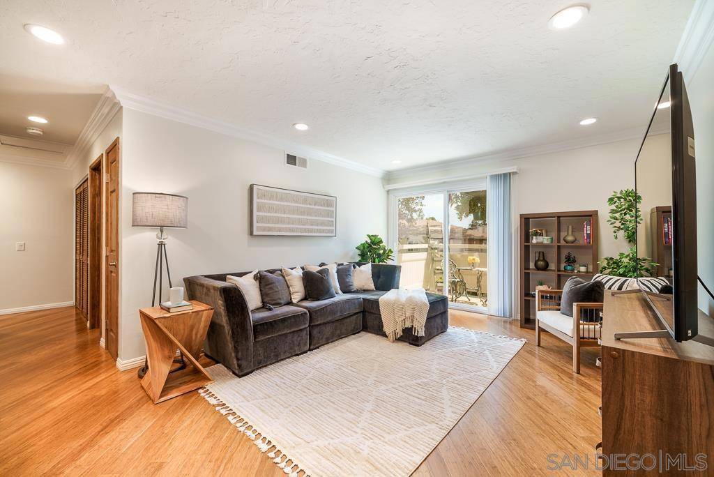 La Jolla, CA 92037,3157 Evening Way #D