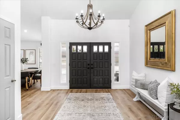 Escondido, CA 92029,1376 Stoneridge Circle