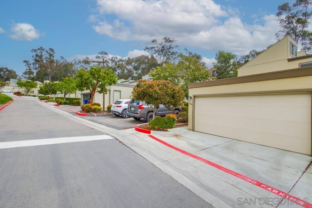 San Diego, CA 92131,10565 Caminito Basswood