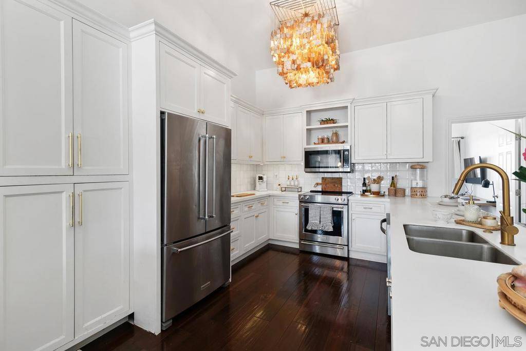 Carlsbad, CA 92008,832 Kalpati Cir #H