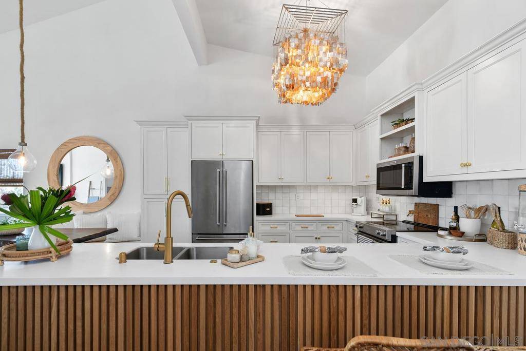 832 Kalpati Cir #H, Carlsbad, CA 92008