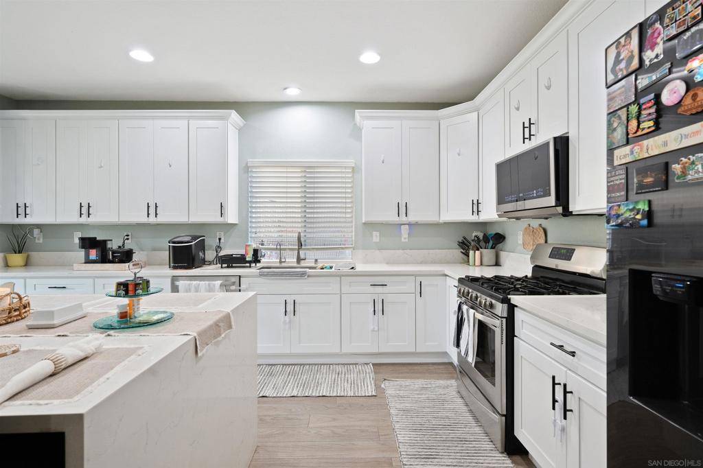 Murrieta, CA 92563,29330 Wrangler Dr