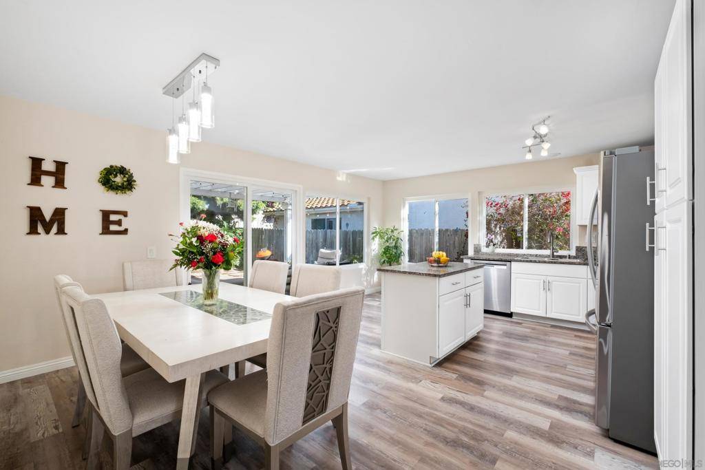 10235 Kamwood Pl, San Diego, CA 92126