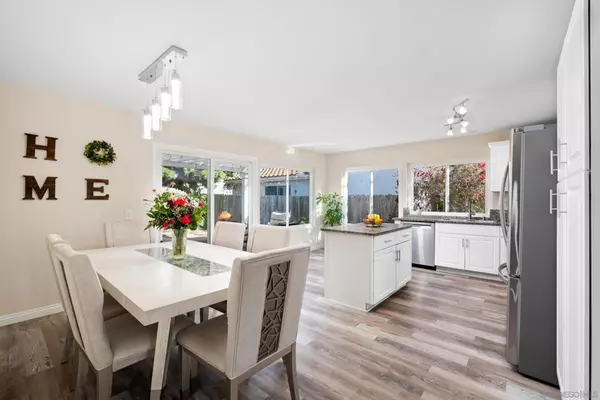 10235 Kamwood Pl, San Diego, CA 92126