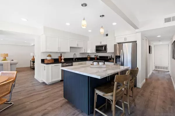 Lakeside, CA 92040,9326 Emerald Grove Ave.