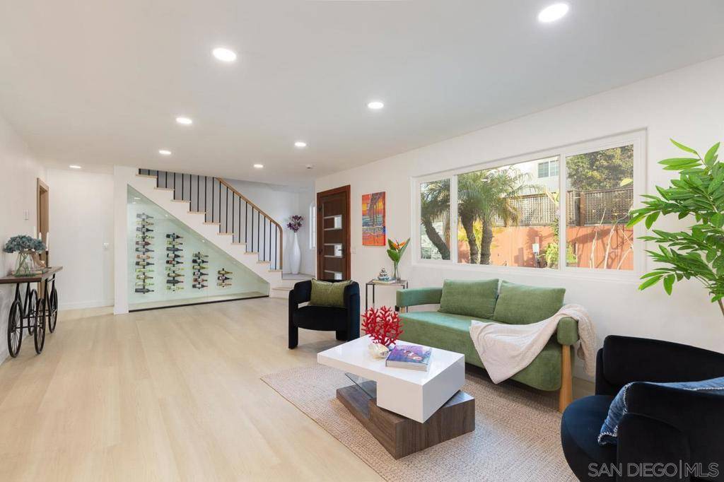 Carlsbad, CA 92008,460 Chinquapin Ave.