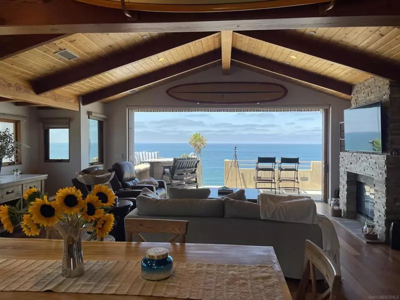 1464 Summit Ave, Cardiff By The Sea, CA 92007