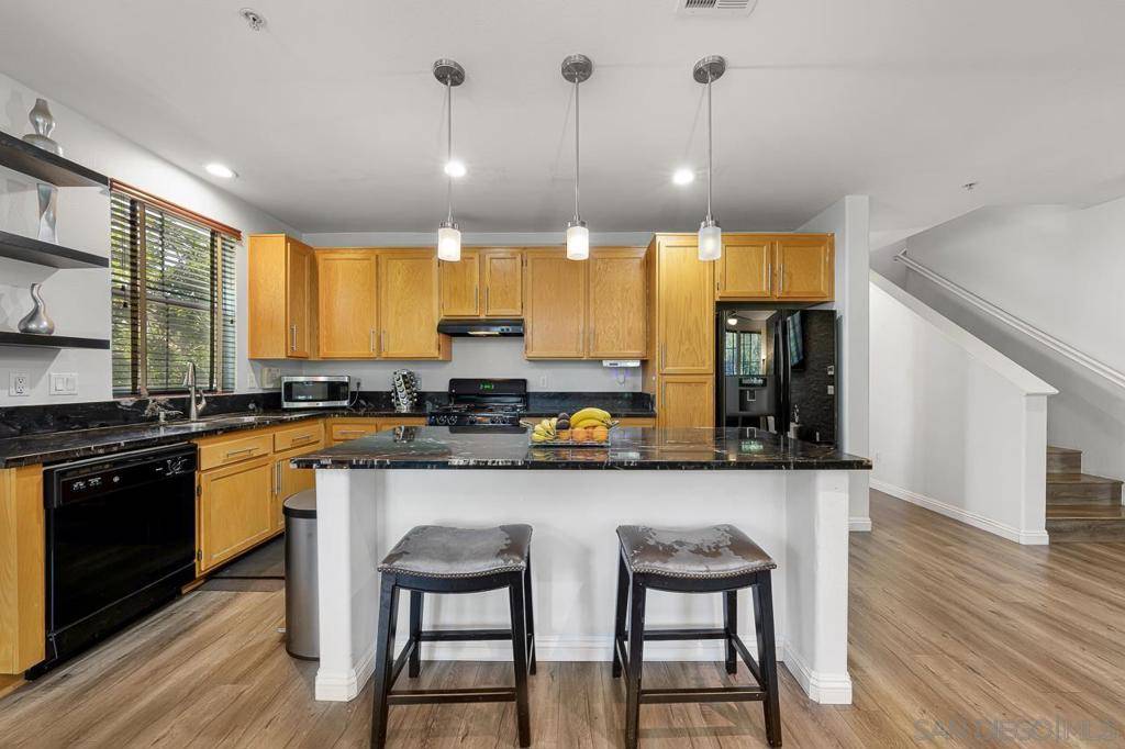 San Diego, CA 92154,1338 Starry Way