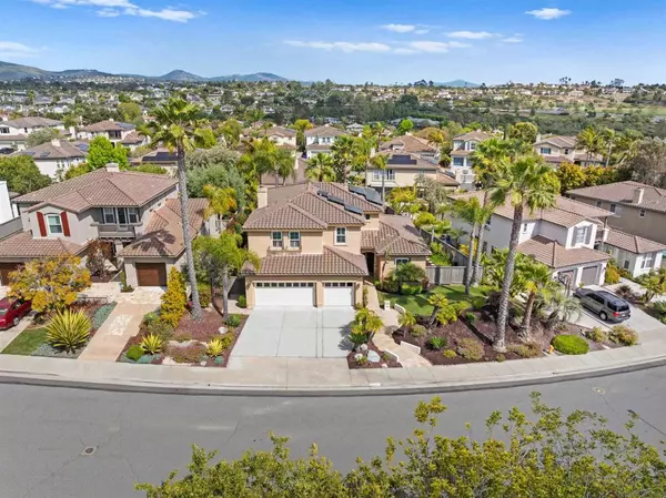 Carlsbad, CA 92009,7824 Calle Pinabete