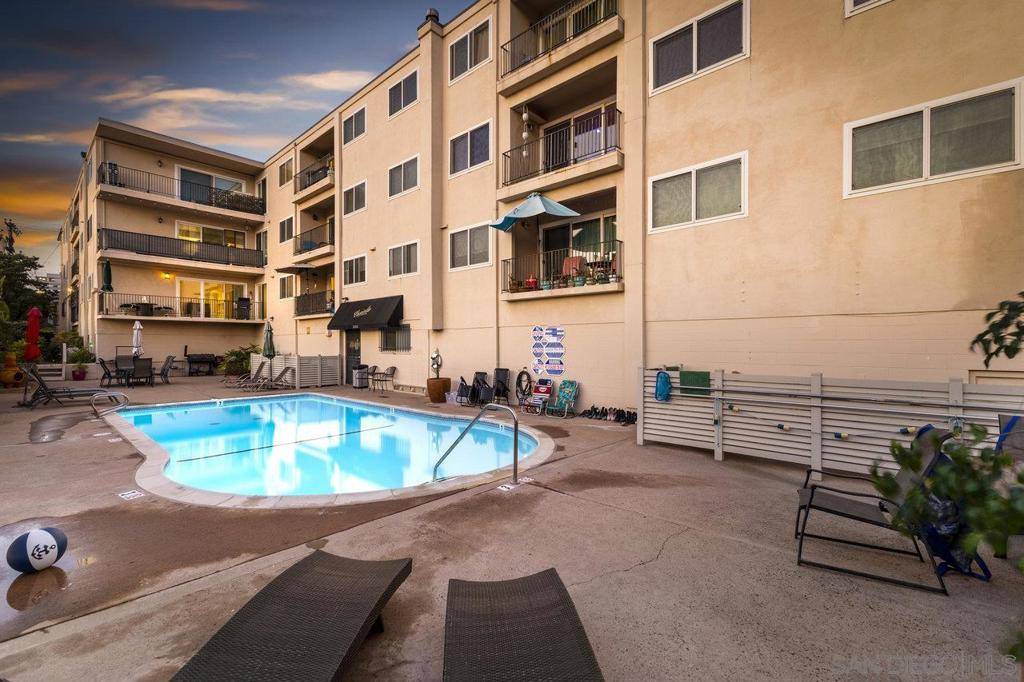 San Diego, CA 92101,2244 2nd Avenue #17