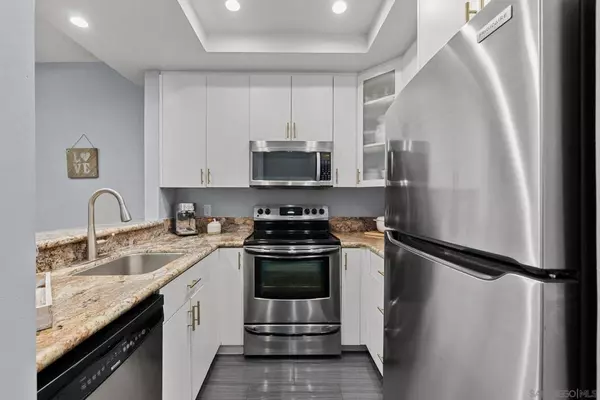 San Diego, CA 92108,2202 River Run Dr #6