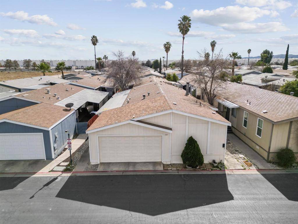 Perris, CA 92571,80 E Dawes St #127