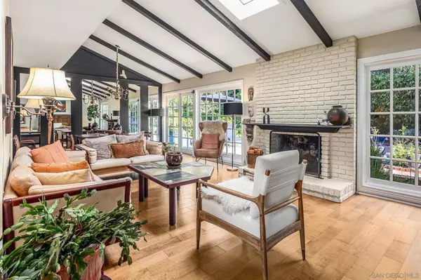 Mission Viejo, CA 92691,27126 Mariscal Ln