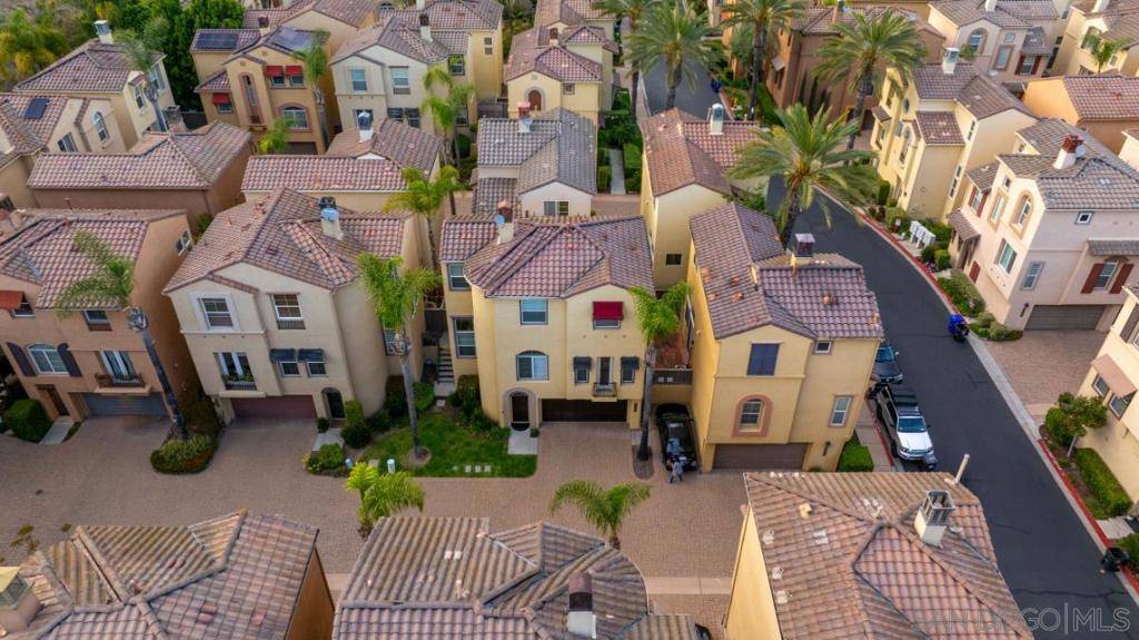 San Diego, CA 92108,2748 Villas Way