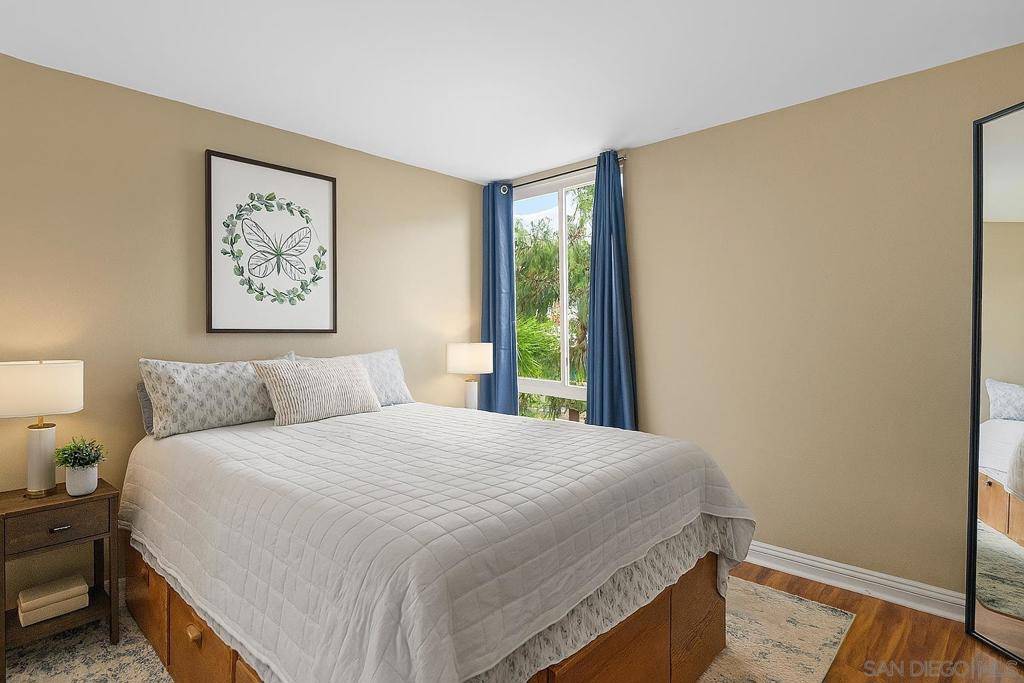 San Diego, CA 92115,4860 Rolando Ct. #81