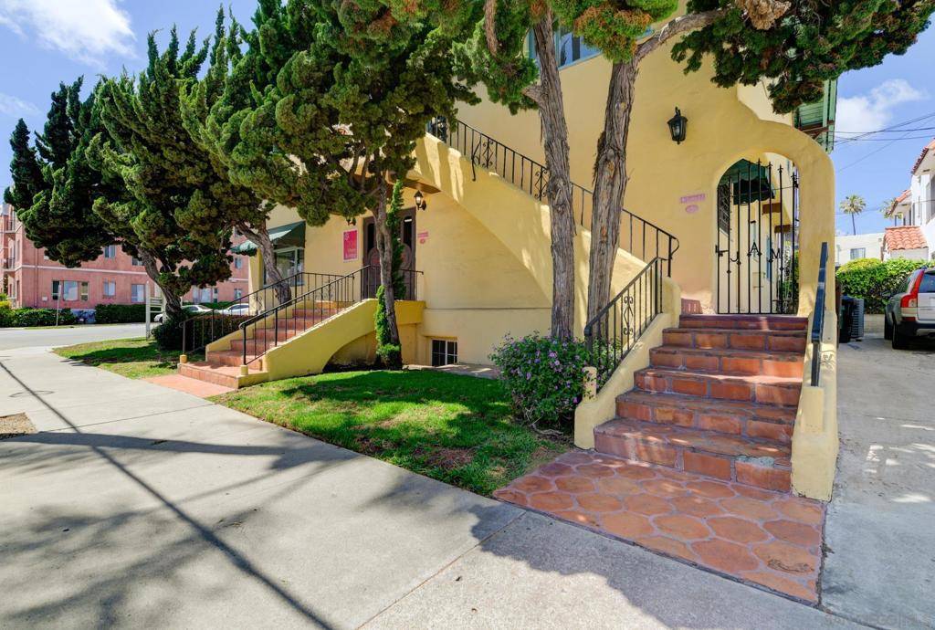 San Diego, CA 92101,304 Kalmia St