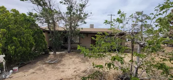 58637 Sun Oro Rd, Yucca Valley, CA 92284