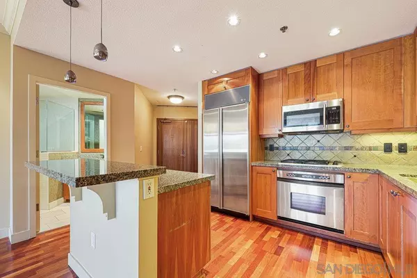 700 W Harbor #608, San Diego, CA 92101