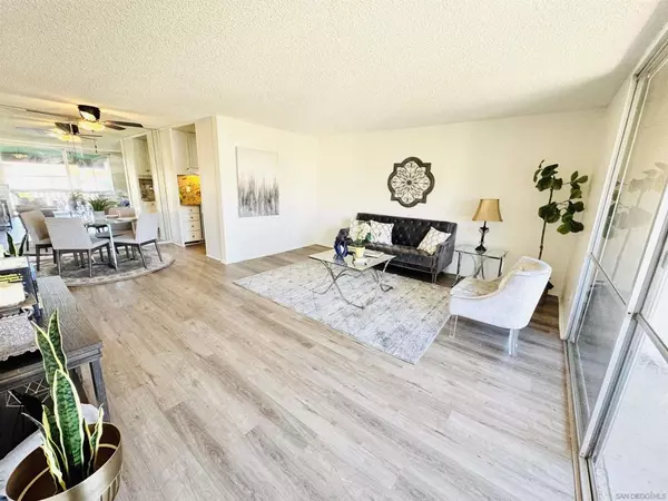 La Jolla, CA 92037,6455 La Jolla Blvd #349