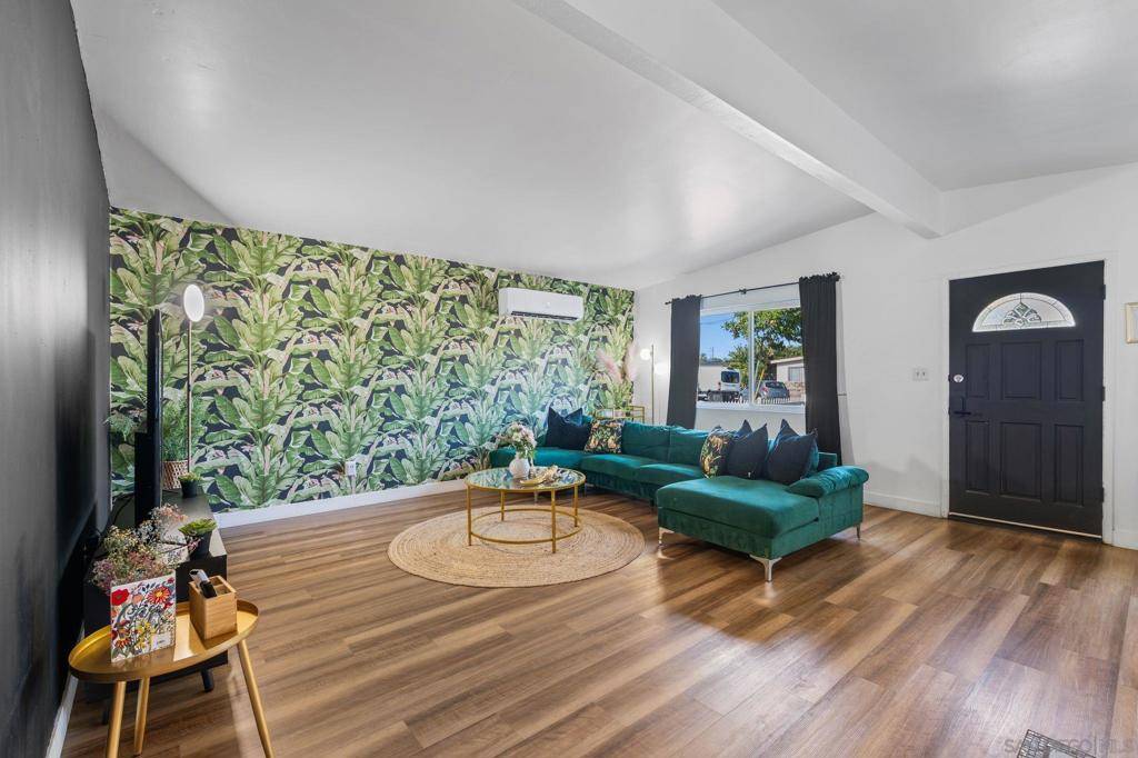 Chula Vista, CA 91910,434 Del Mar Ct