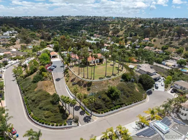 Bonita, CA 91902,3928 La Cresta Way