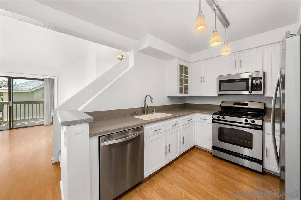 San Diego, CA 92130,12213 Carmel Vista Rd #234