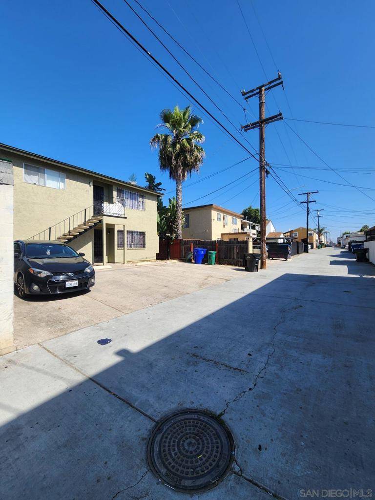 San Diego, CA 92105,4129 31 Chamoune
