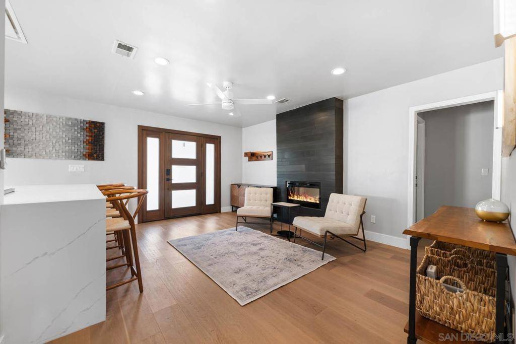 Poway, CA 92064,14234 York Ave
