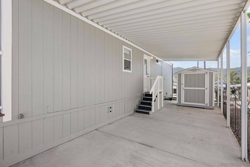 Lakeside, CA 92040,13594 Highway 8 Business #48