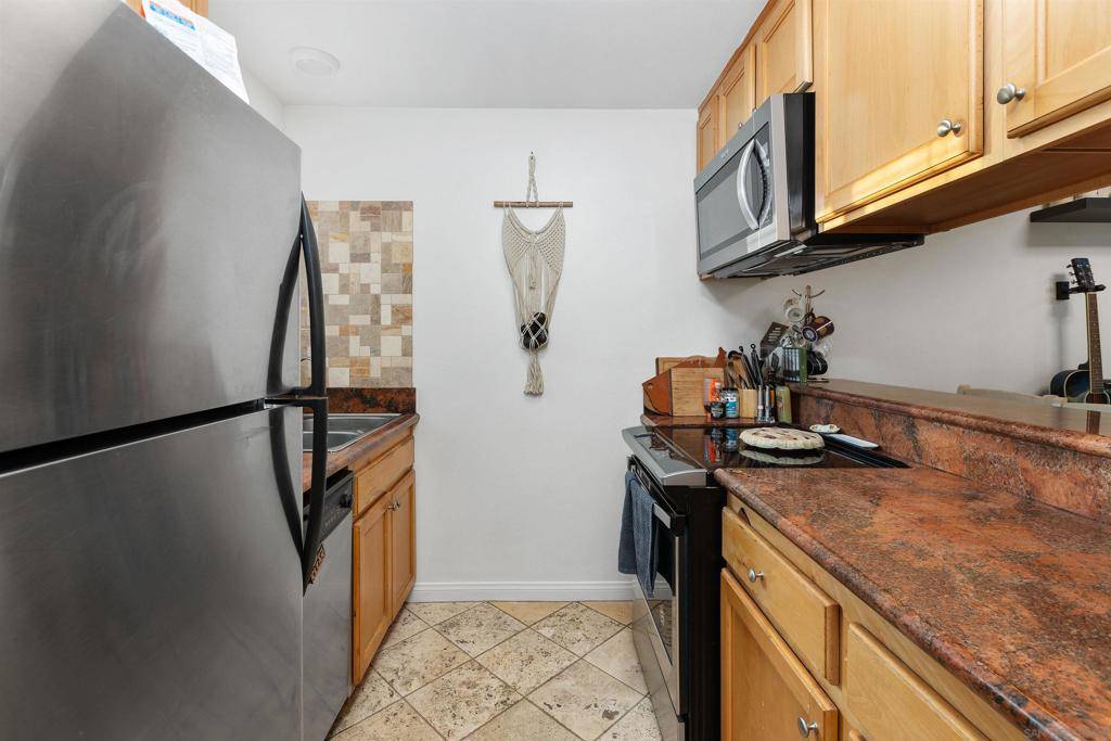 Spring Valley, CA 91977,9860 Dale Ave #E2