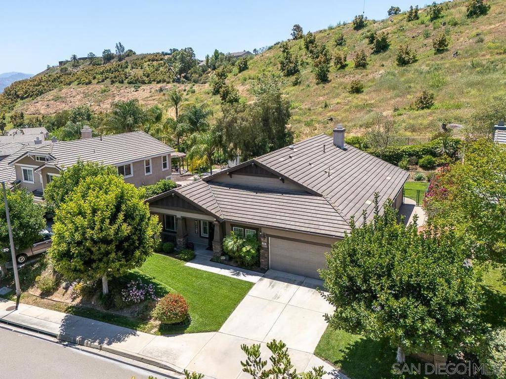 299 Oak Valley Lane, Escondido, CA 92027