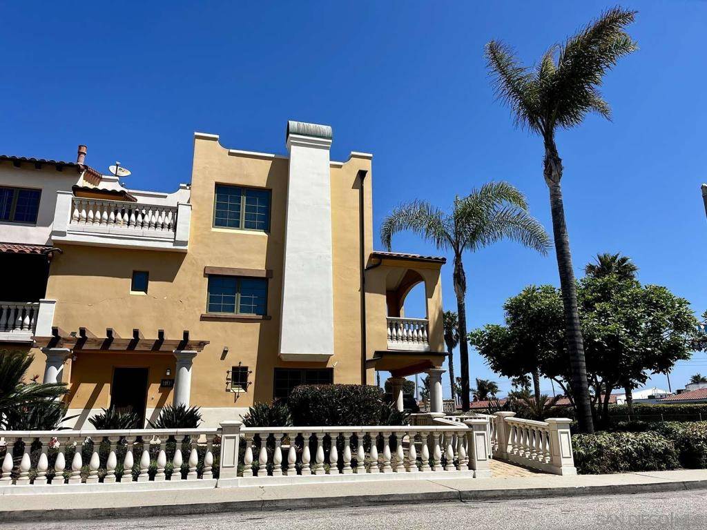 5103 W Wooley Rd, Oxnard, CA 93035