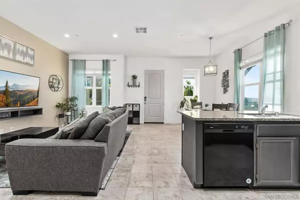 Chula Vista, CA 91913,1215 Idanan Rd #1