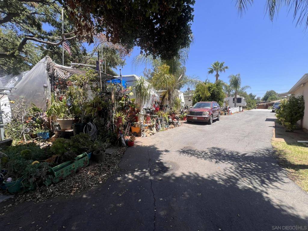 Lakeside, CA 92040,12706 Lindo Ln