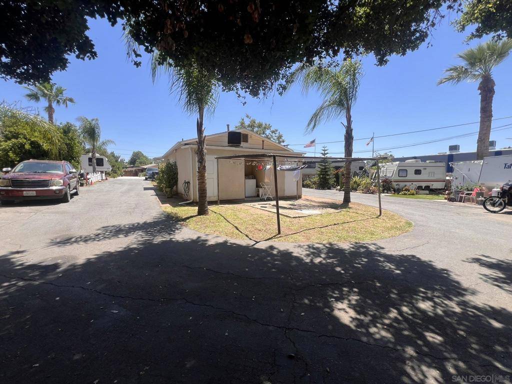 Lakeside, CA 92040,12706 Lindo Ln