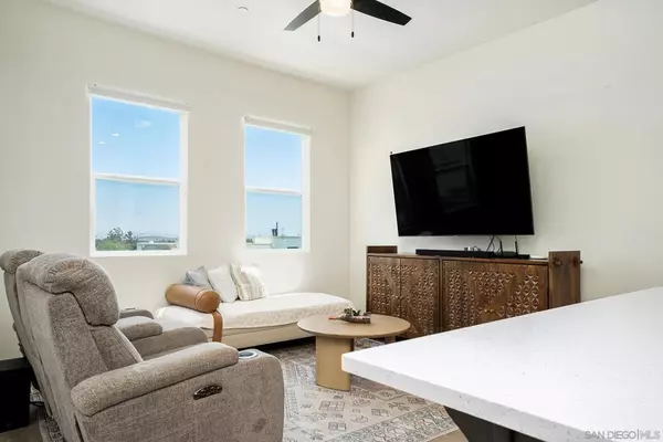 Chula Vista, CA 91915,2011 Luzon Ln #2